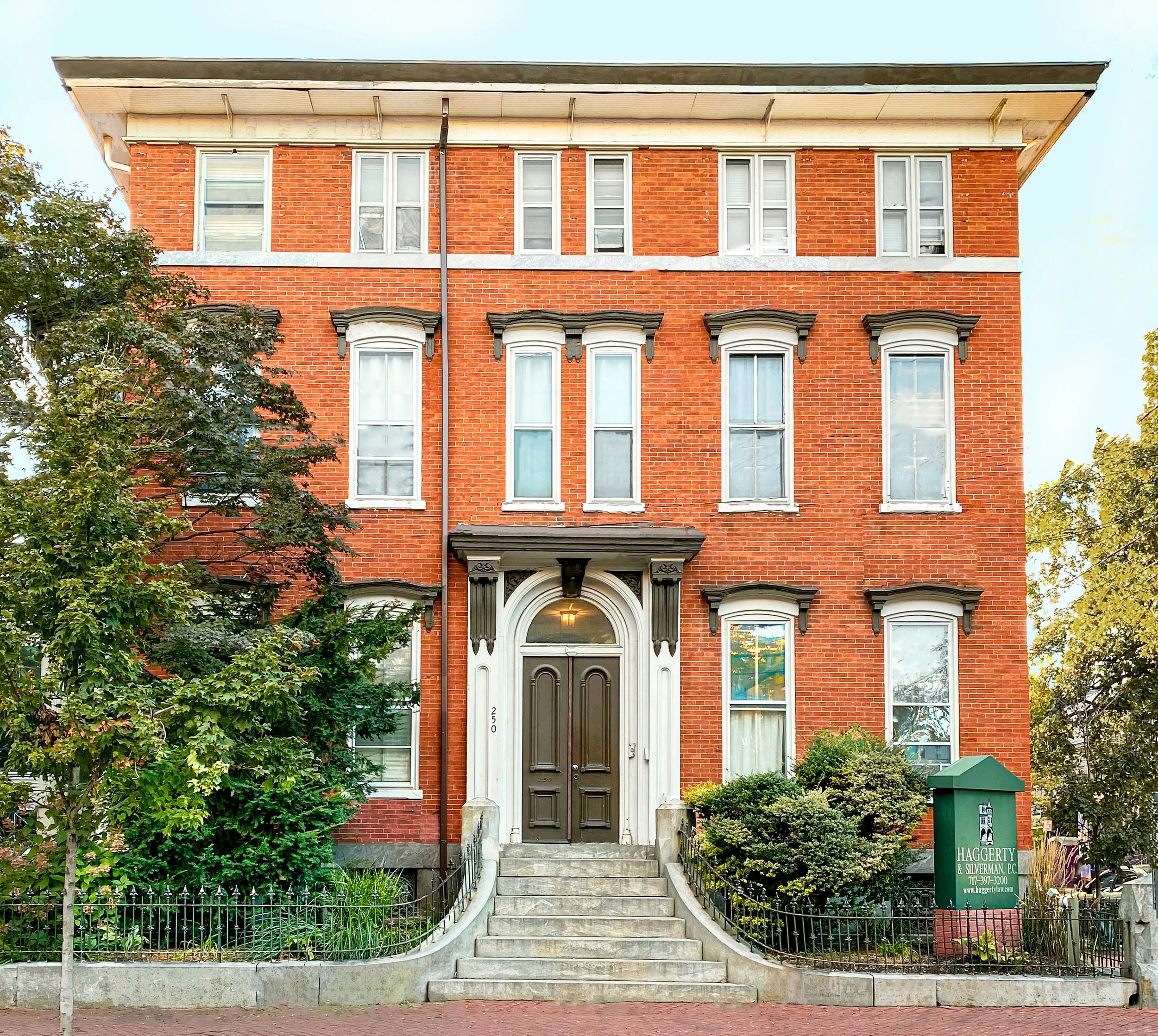 Lancaster Streetscape: Historic Architecture of Lancaster